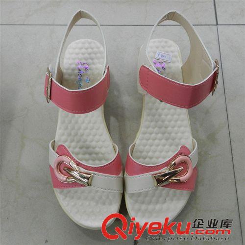 女鞋專區(qū) 2015夏季新款時尚休閑學(xué)生涼鞋 防水臺松糕跟女鞋 中跟單鞋批發(fā)潮