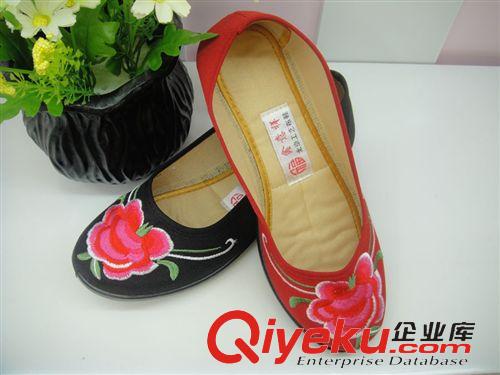 老北京時(shí)裝女鞋 廠家直銷 牡丹花2014老北京布鞋 精美繡花民族風(fēng)吹氣底軟底單鞋原始圖片2