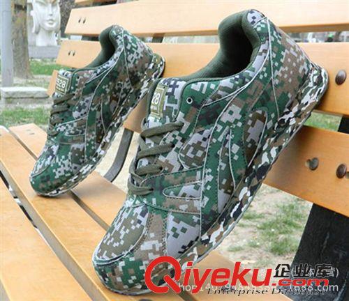 運(yùn)動鞋 廠家直銷2015迷彩跑鞋 男荒漠?dāng)?shù)碼林地跑步鞋戶外迷彩運(yùn)動鞋原始圖片3