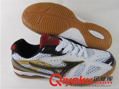 乒乓球鞋 批發(fā)正版美津濃乒乓球鞋18KM-38027專業(yè)防滑透氣男女情侶運動鞋
