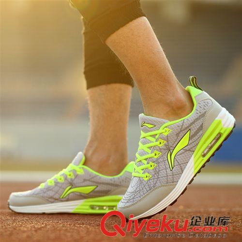 跑步鞋 批發(fā)夏季新款品牌男鞋慢跑透氣運動鞋網(wǎng)步鞋耐磨氣墊男跑步鞋代發(fā)原始圖片2