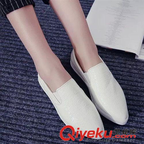 新品區 歐美風英倫尖頭厚底松糕一腳蹬樂福鞋休閑鞋平底女單鞋廠家直銷