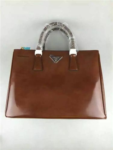 歐美箱、包 品牌zp女包 原單純色簡約雙肩包 時尚清新休閑女包中山箱包批發(fā)