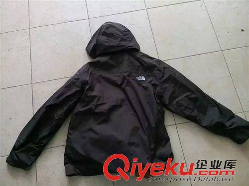 運動服裝 時尚戶外男裝男士三防沖鋒衣 男士運動外套單層外套原單服裝批發原始圖片3