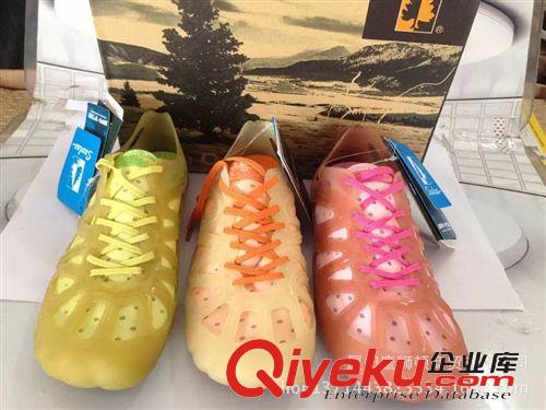 涼鞋 夏季新款圣弗女涼鞋 舒適透氣戶(hù)外溯溪鞋 透水休閑鞋庫(kù)存低價(jià)批發(fā)原始圖片3