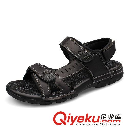 涼鞋 夏季涼鞋男zp露趾沙灘鞋子青年男士休閑皮涼鞋透氣防滑涼拖鞋男