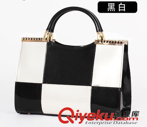 時(shí)尚休閑女包 tj限時(shí)折扣tj整單草綠色出口拉鏈拉鏈暗袋韓國(guó)時(shí)尚定型女包