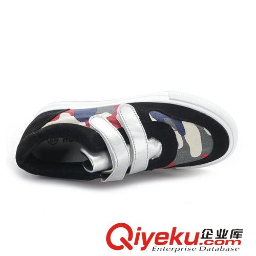 潮流女鞋 廠家直銷(xiāo)春秋新款內(nèi)增高帆布女鞋迷彩運(yùn)動(dòng)鞋中幫透氣休閑平底鞋