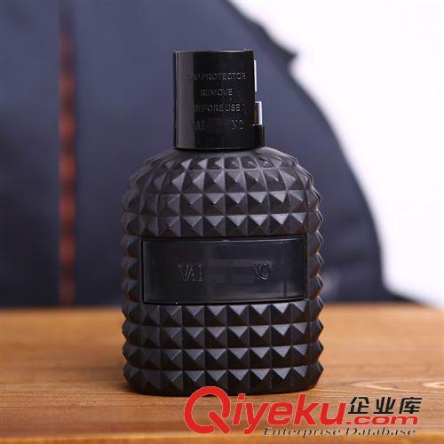 附帶品 酷似手榴彈的男士古典豪華酒瓶樹木香調香水 wm包裝