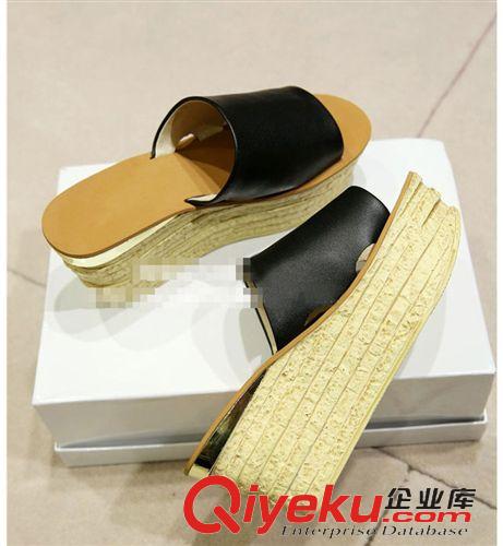 【2015年新品】 批發(fā)2015夏季歐洲站新款防水臺(tái)坡跟真皮涼鞋女厚底松糕涼拖鞋原始圖片3