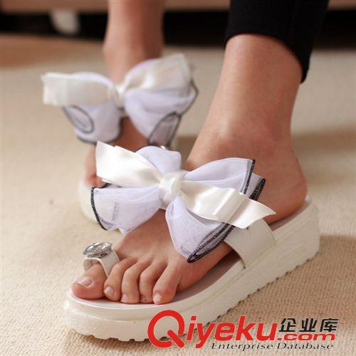 15年四月第五波新品 2015夏新款歐美時(shí)尚綢段蝴蝶結(jié)坡跟厚底女鞋水鉆套趾百搭涼拖韓版原始圖片2