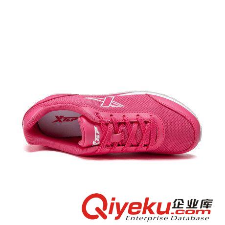 女鞋專區(qū) 正品 特步女鞋休閑鞋 女式款運(yùn)動(dòng)鞋輕便耐磨女鞋批發(fā)987218321618原始圖片2