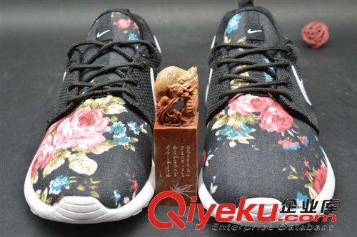 NIKE耐克 倫敦小run潑墨奧運跑鞋女神花卉 印花 情侶款網面小跑鞋跑原始圖片3