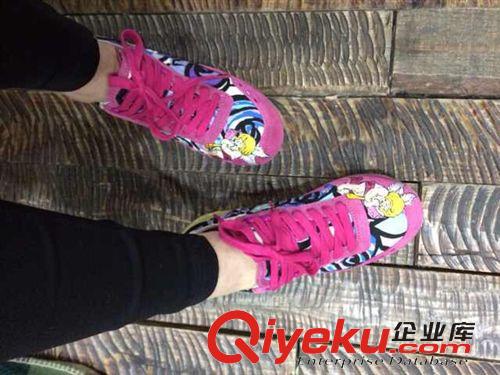 單鞋 正品西班牙情侶鞋休閑運(yùn)動(dòng)跑鞋男女鞋刺繡復(fù)古做舊刺繡潮