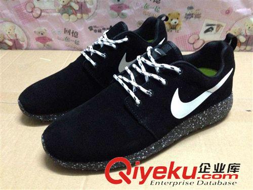 2015火爆新款 2015火爆Roshe Run黑白跑步鞋 赤足網(wǎng)面透氣輕便男鞋女鞋 情侶鞋