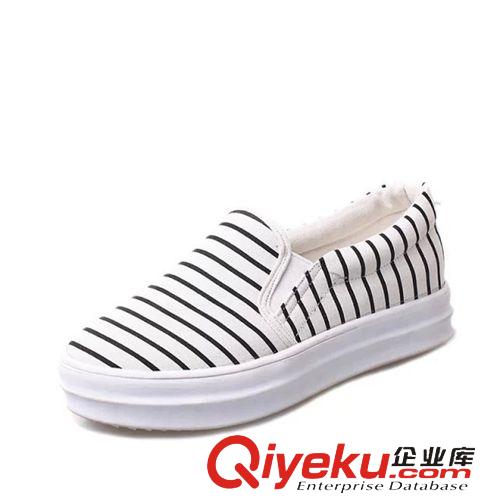 單鞋 新款韓版單鞋圓頭口休閑鞋條紋帆布鞋樂福鞋學(xué)生鞋廠家批發(fā)代理原始圖片3