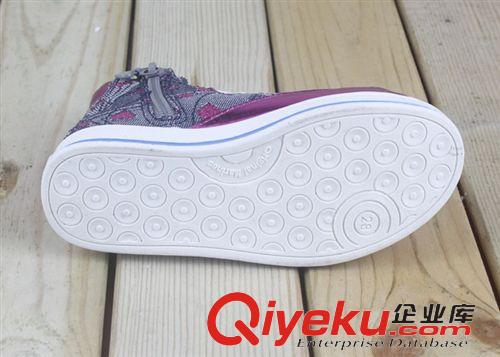 外貿(mào)童鞋區(qū) 外貿(mào)童鞋批發(fā) 外貿(mào)原單尾貨迪斯尼女童帆布鞋高幫兒童帆布鞋原始圖片3