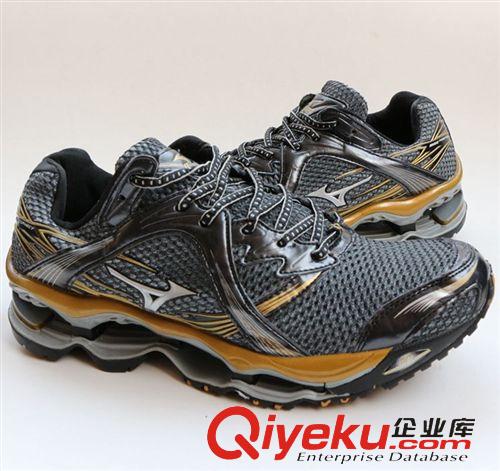美津濃慢跑鞋 新品東莞外貿(mào)庫(kù)存鞋1萬(wàn)雙 美津濃 運(yùn)動(dòng)鞋男鞋減震耐磨男鞋跑步鞋