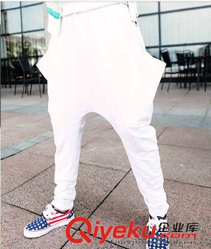 男士休閑褲 2014秋冬潮男運(yùn)動(dòng)休閑黑色哈倫褲大碼寬松純棉低檔男長褲批發(fā)代理原始圖片2