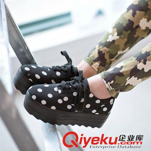 【每月新款】 14韓國官網人氣款厚底圓點松糕帆布鞋韓版潮鞋系帶松糕鞋女鞋批發原始圖片2