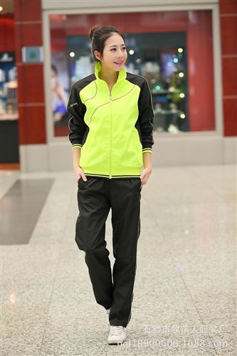 爆款推薦 廠家批發(fā)2015春季新款男女運動休閑套裝情侶款運動服衛(wèi)衣服裝定制原始圖片3
