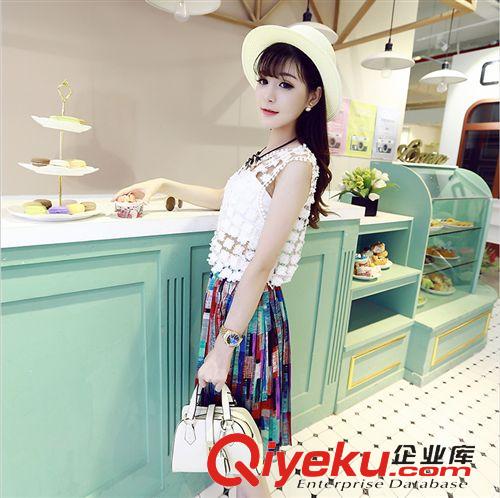 啦啦小牛 1355# 夏季新品女裝小香風(fēng)兩件套韓國(guó)修身別致剪裁吊帶條紋套裝女