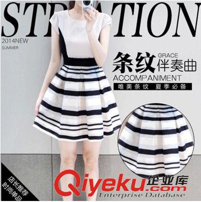 2015.5.18 {zx1}花型 2015夏季新款女裝 韓版圓領短袖中長款蕾絲連衣裙