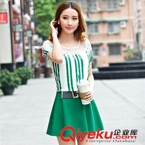 4月25號(hào)新款 2015夏季新款韓版時(shí)尚顯瘦修身蕾絲花邊鑲鉆假兩件套連衣裙潮女