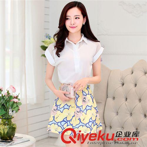 5月25號新款 2015夏季新款女裝 韓版時尚圓領短袖中長款蕾絲繡花連衣裙
