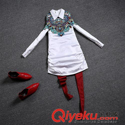 【上裝系列】 歐洲站2015春裝女裝新款 復(fù)古印花打底白色襯衫女式長袖 C2102原始圖片2