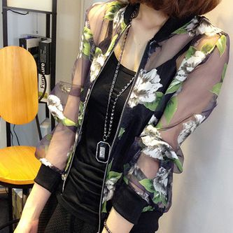 4月17上（防曬衣）廣招代理 2015夏季新款時尚沙灘防紫外線防曬服短款長袖超薄女裝連帽防曬衣