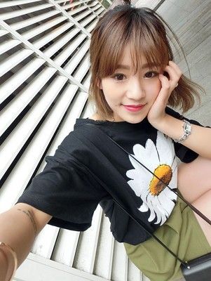 女式T恤 2015韓國(guó)夏季新款女裝超美小花朵小雛菊大愛短袖百搭T恤5039原始圖片3