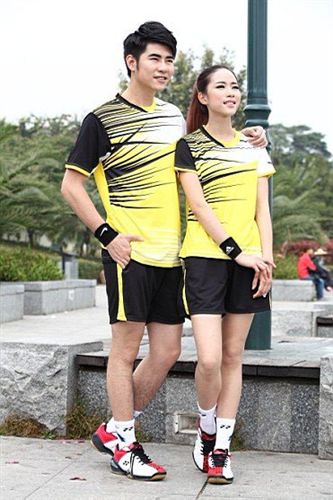 學(xué)校-校服-班服 采購(gòu)批發(fā)品質(zhì)保證團(tuán)體單位女款速干透氣短袖羽毛球服套裝 量大便原始圖片2