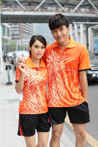 學(xué)校-校服-班服 爆款羽毛球服男女時(shí)尚情侶短袖套裝 清爽透氣 印染廠家批發(fā)印號(hào)原始圖片2