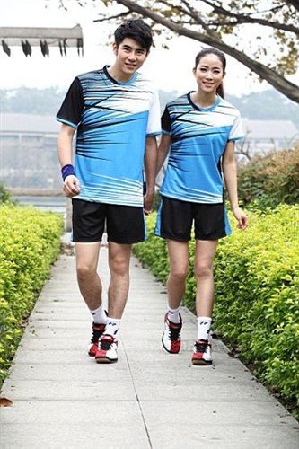 羽毛球服 2015批發(fā) 羽毛球服 廠家生產(chǎn)定做乒乓球服 情侶隊服定制羽毛球服原始圖片3