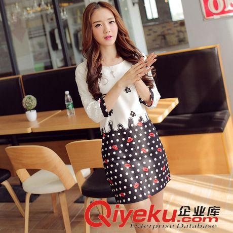 連衣裙 2015春季新品  韓版娃娃領(lǐng)貓咪假兩件套連衣裙(送胸花)