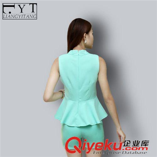 精品套裝【夏】 2015夏女裝新款 名媛小香風收腰荷葉邊裙擺無袖上衣短褲 兩件套