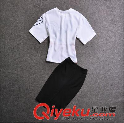 #熱賣推薦 春夏張子萱同款米奇拼接短袖上衣+釘珠包臀中裙套裝原始圖片2
