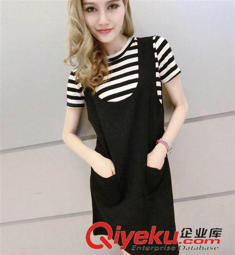 【歐洲站新品】 歐洲站夏季新款時(shí)尚圓領(lǐng)短袖T恤+九分褲休閑兩件套裝女潮8701