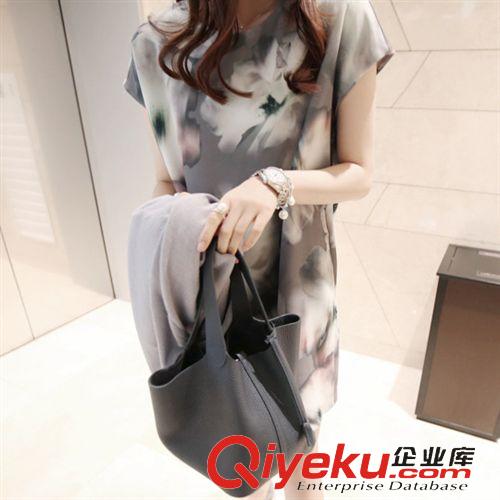 大碼女裝 新款女夏裝韓國(guó)代購(gòu)顯瘦大碼女裝寬松顯瘦水墨花朵印花連衣裙原始圖片2