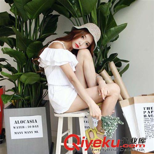 四月四期 2015韓國代購進口東大門夏款荷葉邊露肩吊帶純色短褲連體褲原始圖片2