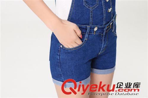下裝 2015夏裝新款背帶牛仔短褲潮顯瘦時(shí)尚吊帶短褲原始圖片3