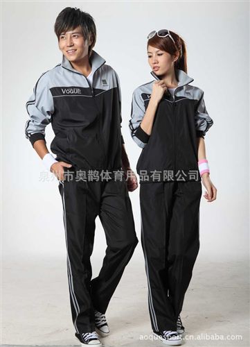 運(yùn)動(dòng)套裝 奧鵲情侶運(yùn)動(dòng)服套裝批發(fā)拼接開衫休閑服校服工作服團(tuán)購{sx}品牌原始圖片3