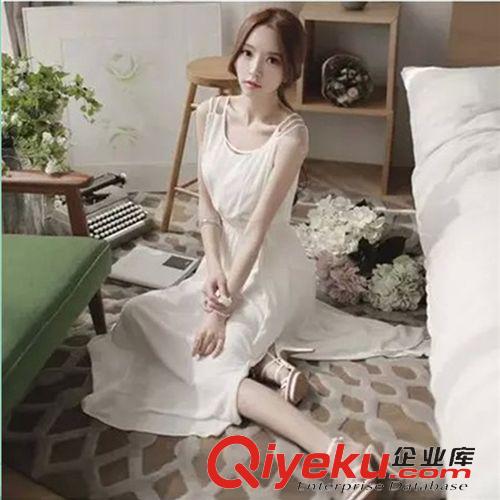 女裝-裙裝區(qū) 2015夏季新品修身顯瘦女無(wú)袖吊帶不規(guī)則雪紡連衣裙 一件代發(fā)