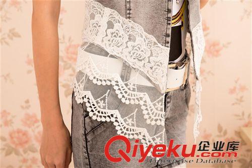 裙套裝 1842#實(shí)拍夏韓版蕾絲拼接女 牛仔套裝 短袖T恤馬甲短裙三件套原始圖片2