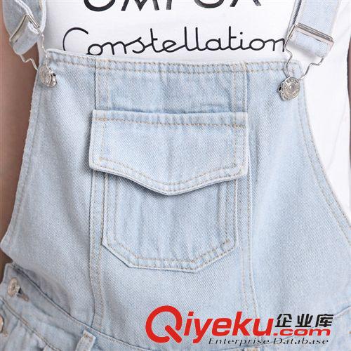 夏季{zx1}牛仔系列 2015春夏新品女裝 復(fù)古時(shí)尚連體褲牛仔背帶褲短褲寬松大口袋原始圖片3