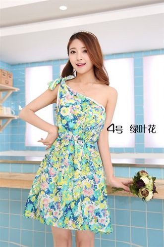 5月{zx1}優(yōu)惠區(qū)域 2015夏裝女裝新款波西米亞沙灘裙無袖斜肩系帶花碎色修身連衣裙