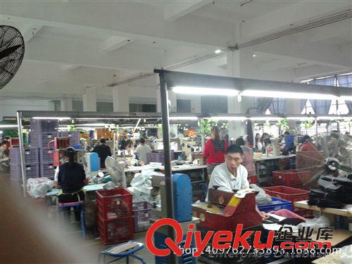 加工打樣 運動 皮涼鞋樣 加工 設(shè)計 級放 配色 開發(fā)打樣 新楦 面版 銷售