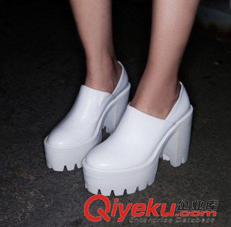 單鞋高跟《二》 15春夏季韓國站女單鞋人氣{dy}的爆款羊皮女鞋 尖頭淺口細(xì)高跟鞋