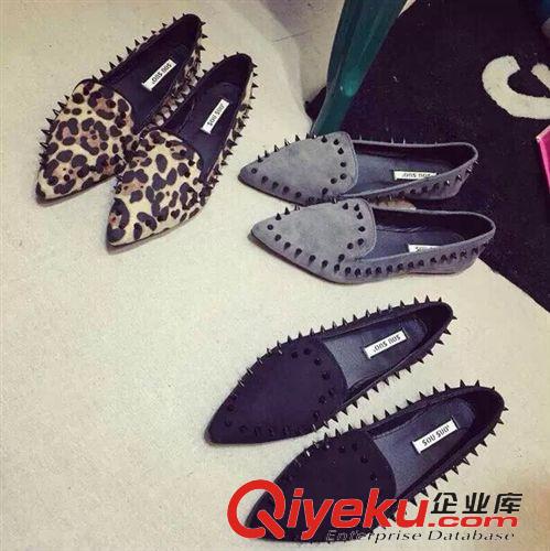 15年1月{dy}波新品 2015春季{zx1}歐美復古尖頭淺口帥氣鉚釘絨面單鞋韓版時尚女鞋批發原始圖片2